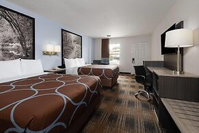 Super 8 by Wyndham Covington