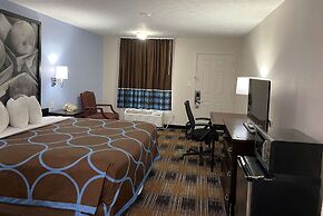 Super 8 by Wyndham Covington