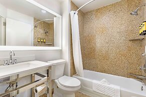 Best Western Plus Sugar Land/Stafford