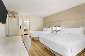 Best Western Plus Sugar Land/Stafford