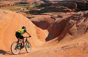 Best Western Plus Greenwell Inn