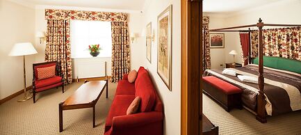 Mercure York Fairfield Manor Hotel