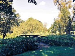 Mercure York Fairfield Manor Hotel