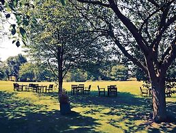 Mercure York Fairfield Manor Hotel