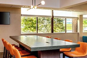 DoubleTree by Hilton Hotel Boston - Westborough