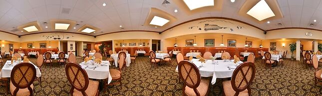 Ramada Plaza by Wyndham Sheridan Hotel & Convention Center