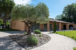 Hotel Novotel Aix en Provence Pont de l'Arc Fenouillères