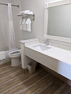 Days Inn & Suites by Wyndham Port Richey