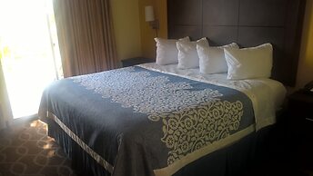 Days Inn & Suites by Wyndham Port Richey