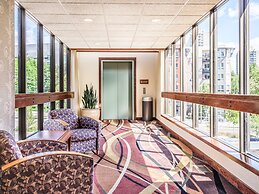 University Place Hotel & Conference Center