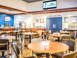 University Place Hotel & Conference Center