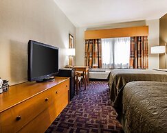 Quality Inn & Suites Des Moines Airport