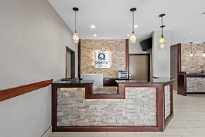 Quality Inn & Suites Des Moines Airport