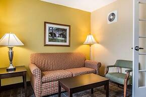 Hamden Hotel and Suites – Hamden New Haven