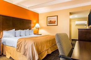 Hamden Hotel and Suites – Hamden New Haven