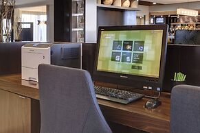 Courtyard by Marriott Indianapolis Airport