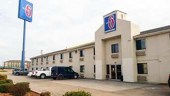 Motel 6 Elk City, OK