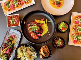 Hilton Santa Barbara Beachfront Resort