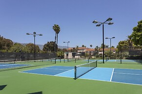 Hilton Santa Barbara Beachfront Resort