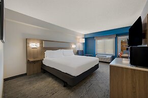 Holiday Inn Express Hampton - Coliseum Central by IHG