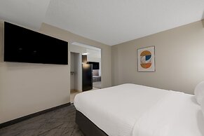 Holiday Inn Express Hampton - Coliseum Central by IHG