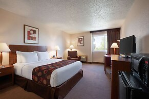 Ramada by Wyndham Bismarck
