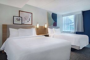 Spark by Hilton Rochester University Area