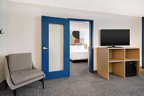 Spark by Hilton Rochester University Area