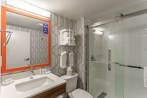 Hampton Inn Madison East Towne Mall Area