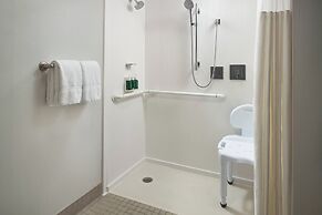 Courtyard by Marriott Fayetteville