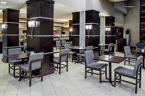 Embassy Suites by Hilton St. Louis Airport