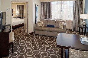Embassy Suites by Hilton St. Louis Airport