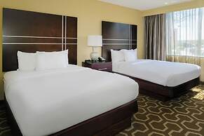 Embassy Suites by Hilton St. Louis Airport