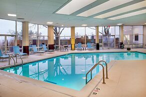 Embassy Suites by Hilton St. Louis Airport