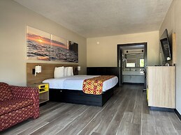 Days Inn by Wyndham Longview South