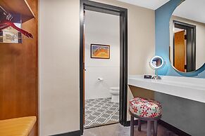 Hotel Indigo Minneapolis Downtown by IHG