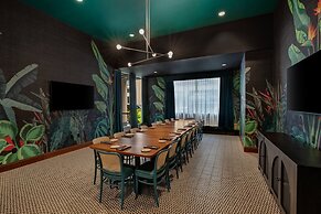 Hotel Indigo Minneapolis Downtown by IHG