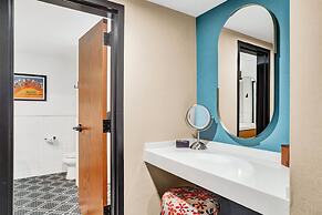 Hotel Indigo Minneapolis Downtown by IHG