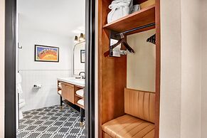 Hotel Indigo Minneapolis Downtown by IHG