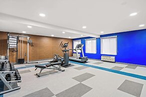 Comfort Inn & Suites Salt Lake City I-80 I-15 Downtown