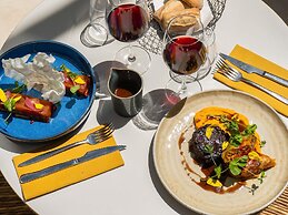 Mercure Arles Centre Arenes