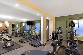 La Quinta Inn & Suites by Wyndham Springfield MA