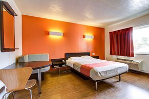 Motel 6 Richfield, OH