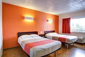 Motel 6 Richfield, OH