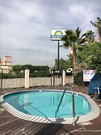 Days Inn by Wyndham Ontario Airport