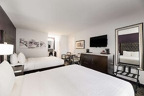 Clarion Inn & Suites Across From Universal Orlando Resort