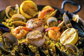 Costa d'Este Beach Resort and Spa