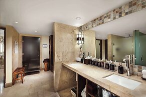 Costa d'Este Beach Resort and Spa