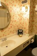 Lamie's Inn and The Old Salt Restaurant