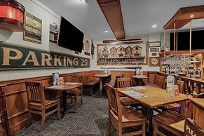 Lamie's Inn and The Old Salt Restaurant